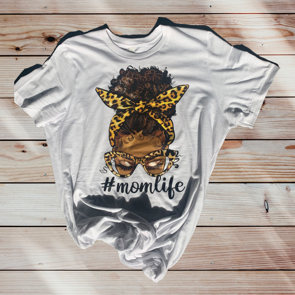 #Momlife Tee